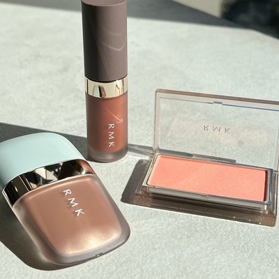 RMK メイクセット（フォーマル向け）ファンデ、リップ、 アイシャドウ、チーク 冷たさの残るツヤ感な春のSTAFF REVIEW | スタッフ投稿詳細