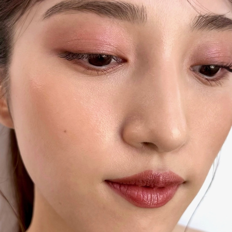 限定品で作る華やかピンクメイクのSTAFF REVIEW | スタッフ投稿詳細